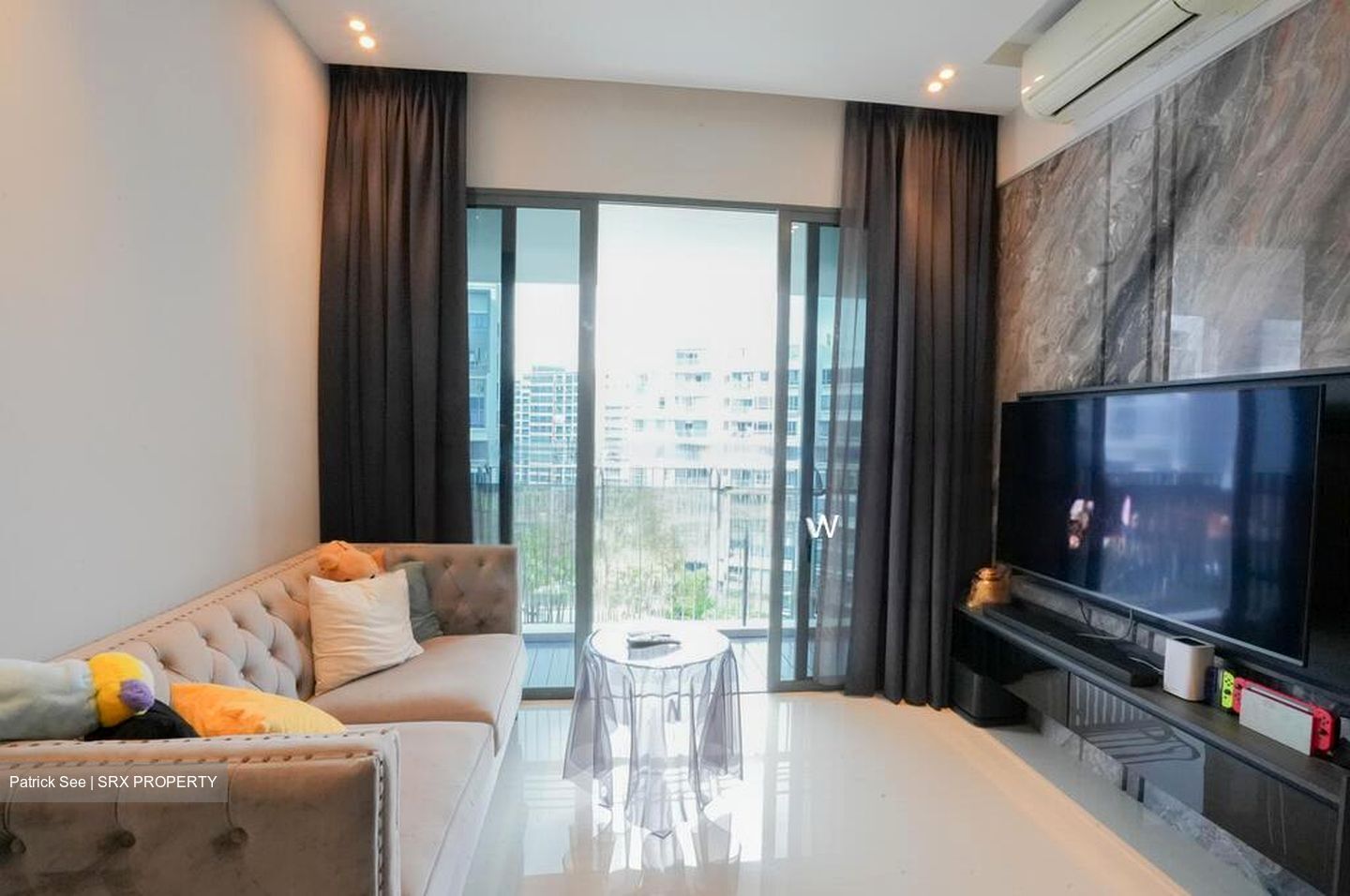 The Palette (D18), Condominium #632030141